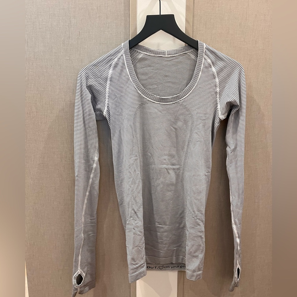 Lulu Lemon long sleeve original